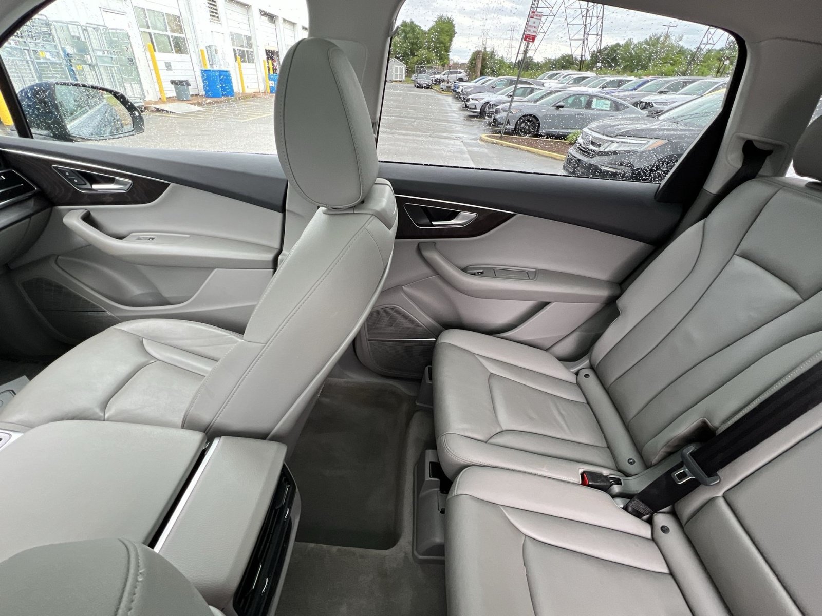 Used 2021 Audi Q7 3.0T Premium Plus w/ Premium Plus Package AWD/4WD image 3