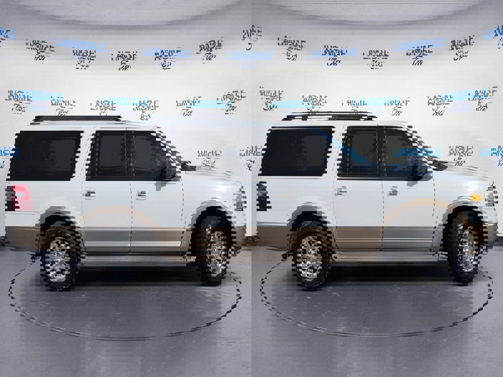 Used 2012 Ford Expedition EL XLT image 3