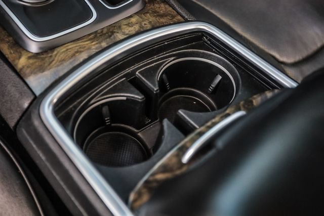 Used 2015 Chrysler 300 C RWD image 36