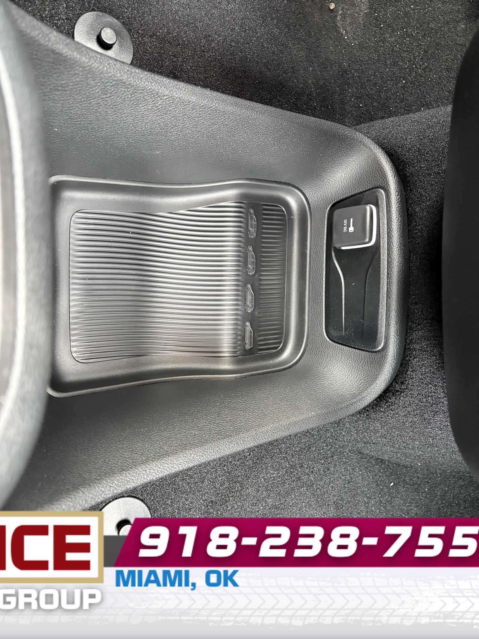 New 2026 Chrysler Pacifica Select w/ S Appearance Package FWD image 24