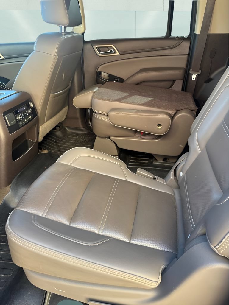 Used 2019 GMC Yukon XL Denali w/ Open Road Package AWD/4WD image 10