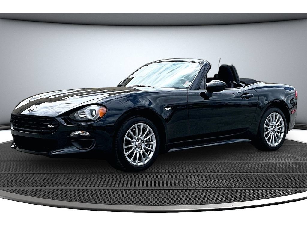 Used 2017 FIAT 124 Spider Classica RWD image 15