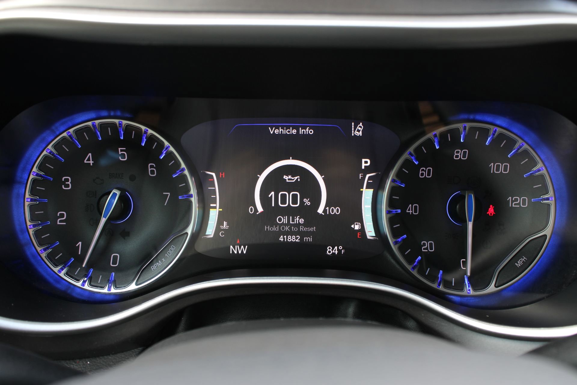 Used 2024 Chrysler Pacifica Touring-L image 32