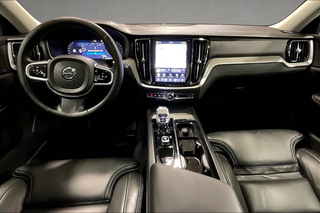 Used 2026 Volvo V60 B5 Cross Country Ultra w/ Climate Package image 7