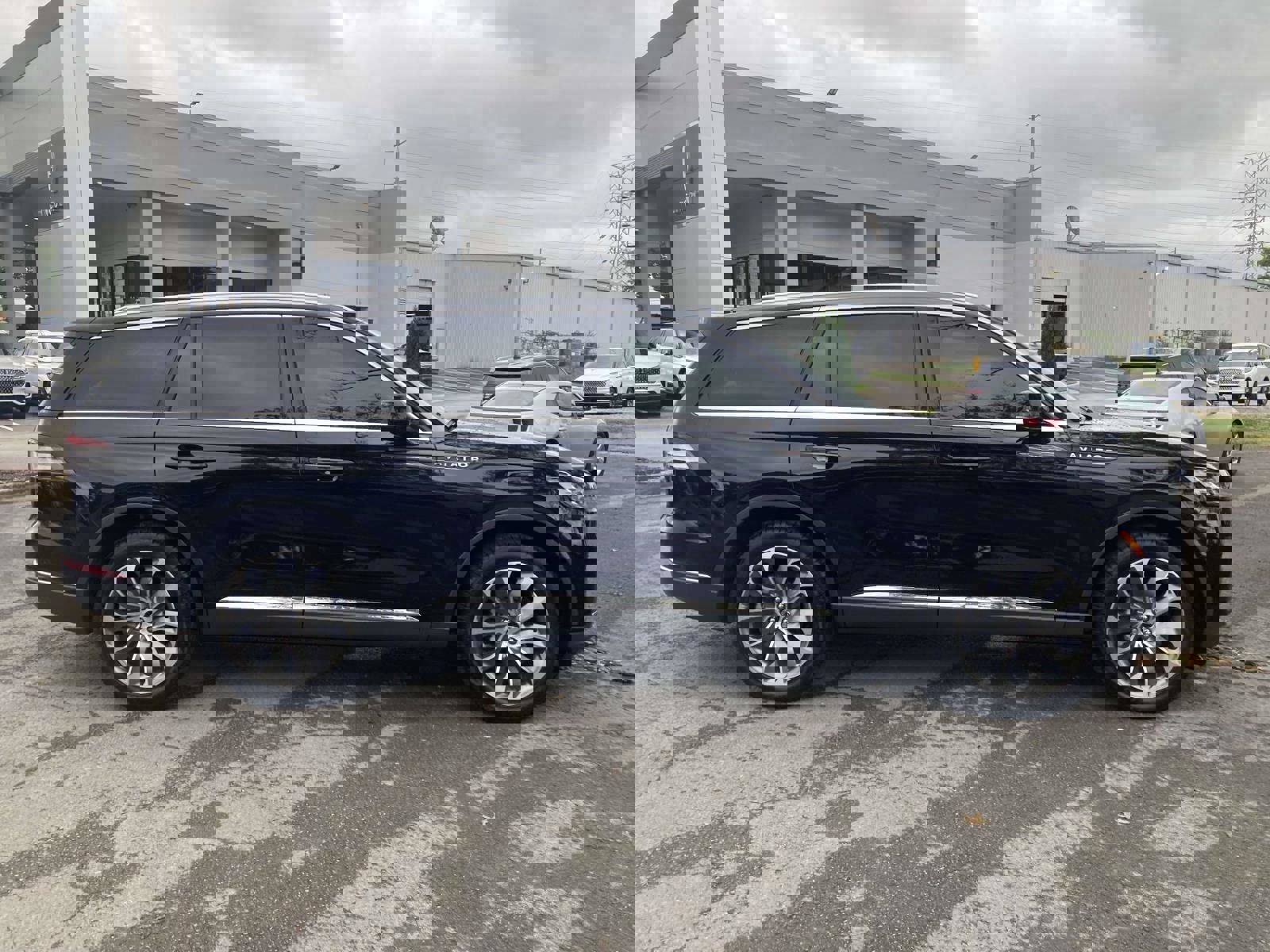 New 2025 Lincoln Aviator Reserve w/ Illumination Package image 2