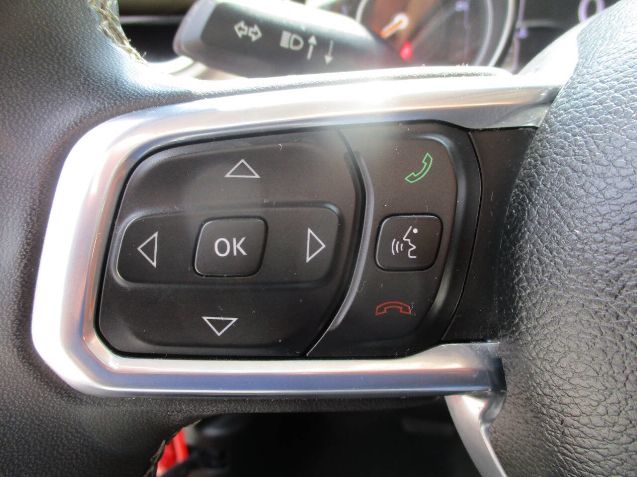 Used 2023 Jeep Gladiator Overland AWD/4WD image 21