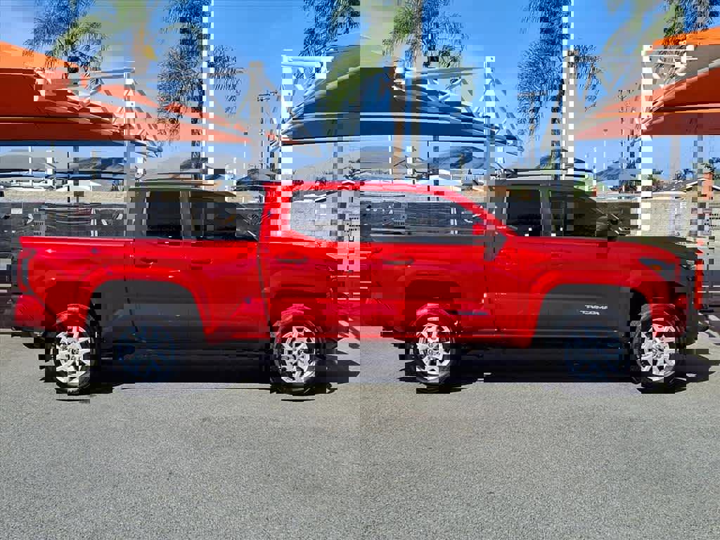 Certified 2024 Toyota Tacoma SR5 image 3