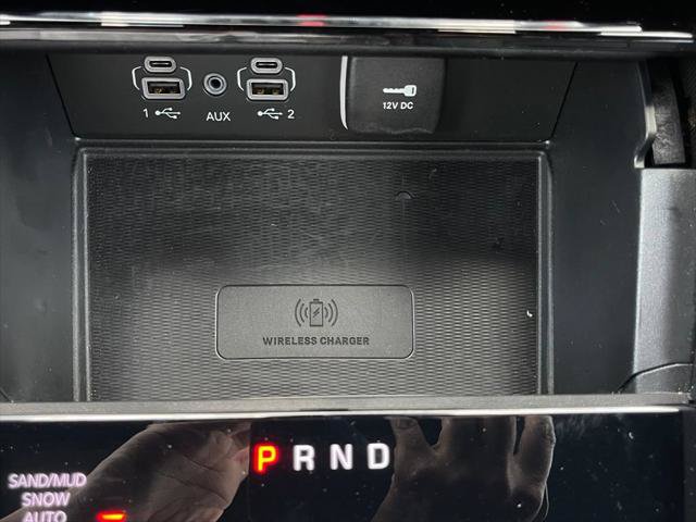 Certified 2025 Jeep Grand Cherokee Limited w/ Luxury Tech Group II AWD/4WD image 37