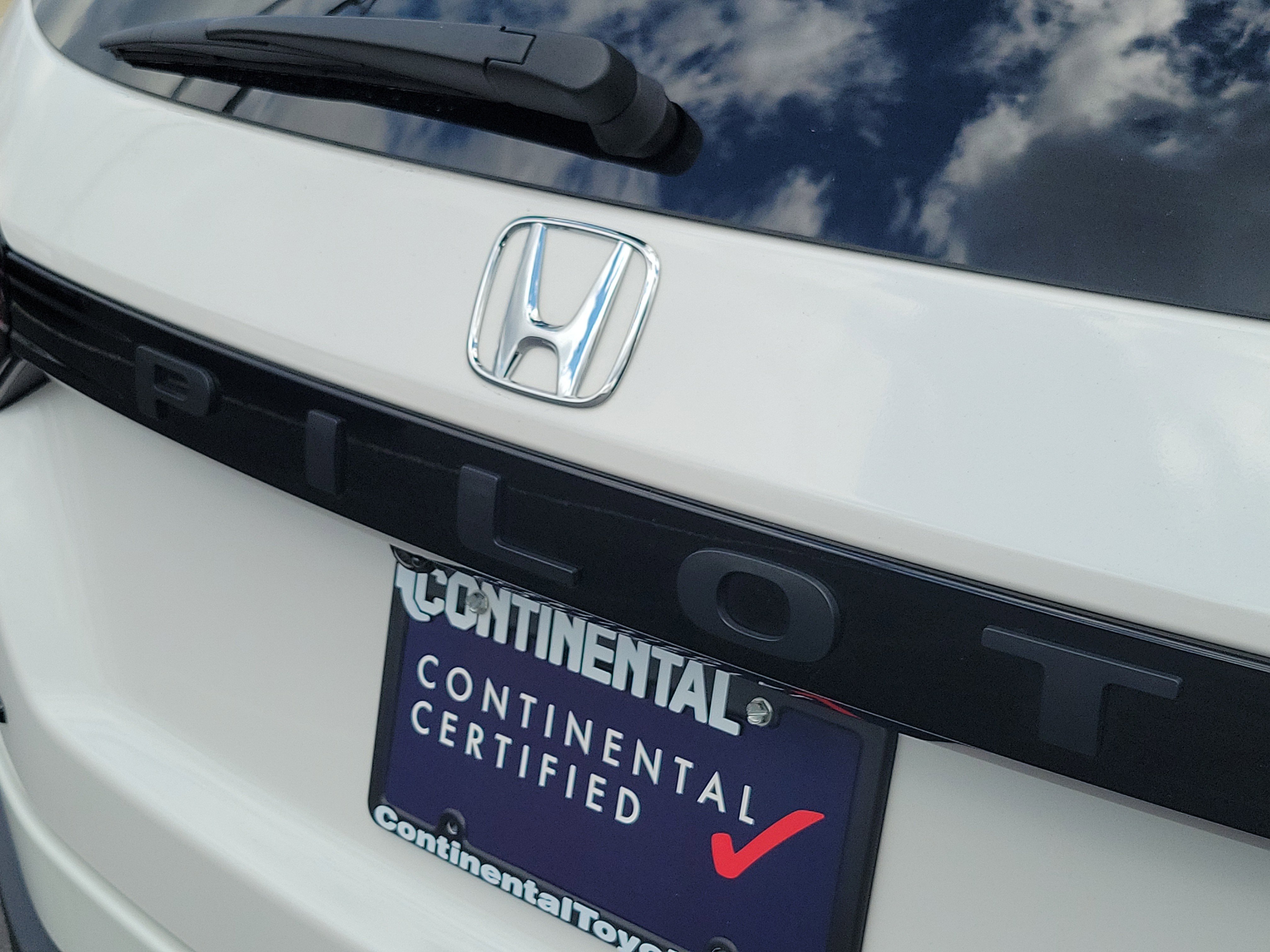 Used 2025 Honda Pilot Sport image 7