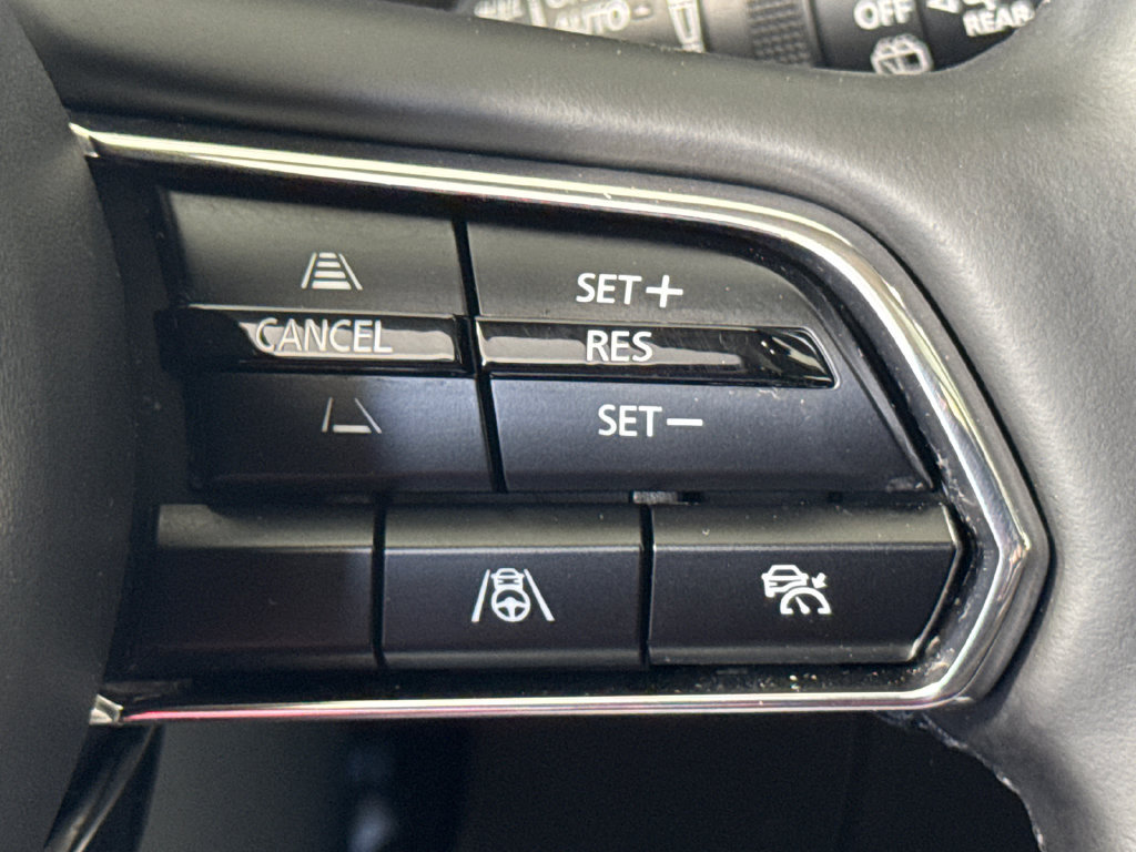 Certified 2025 MAZDA CX-70 Plug-In Hybrid w/ Premium Pkg AWD/4WD image 26