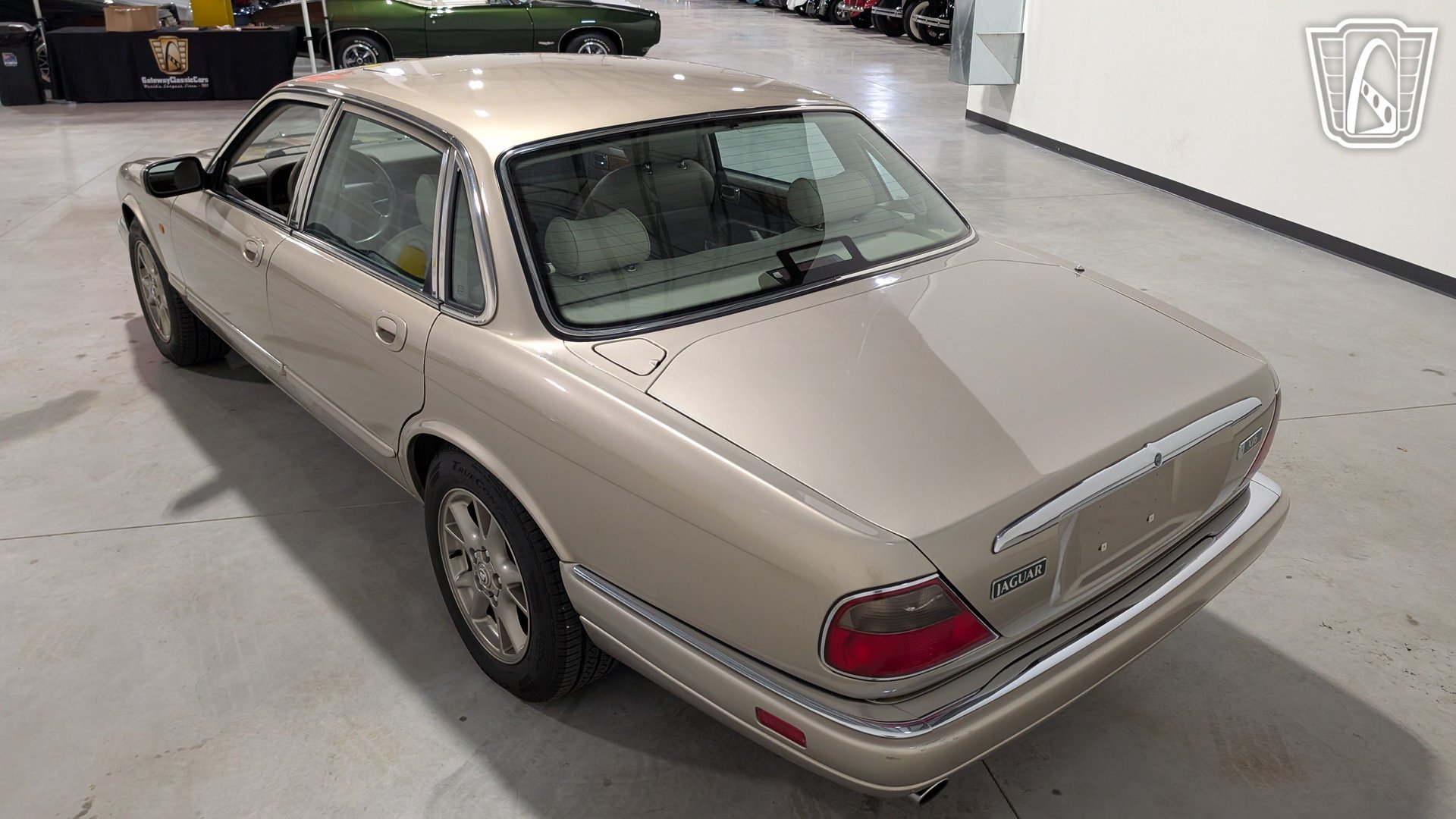 Used 1996 Jaguar XJ6 RWD image 8