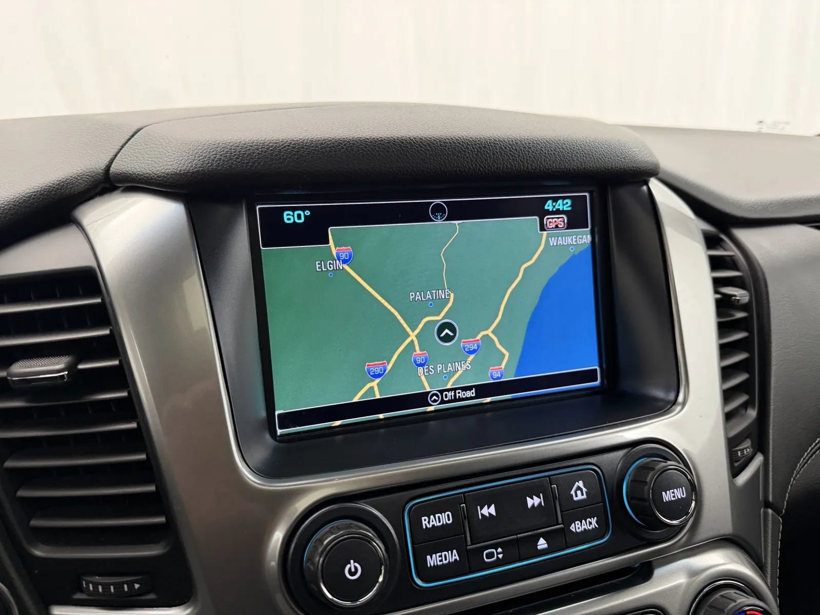 Used 2018 Chevrolet Tahoe Premier AWD/4WD image 24