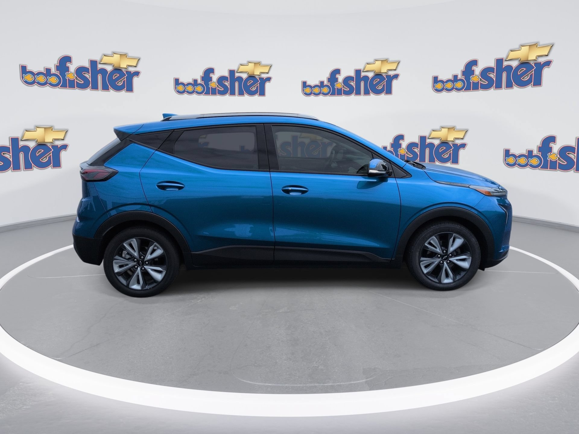 Certified 2022 Chevrolet Bolt EUV LT w/ Convenience Package FWD image 9