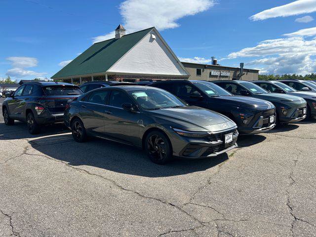 New 2026 Hyundai Elantra SEL Sport Premium FWD image 3