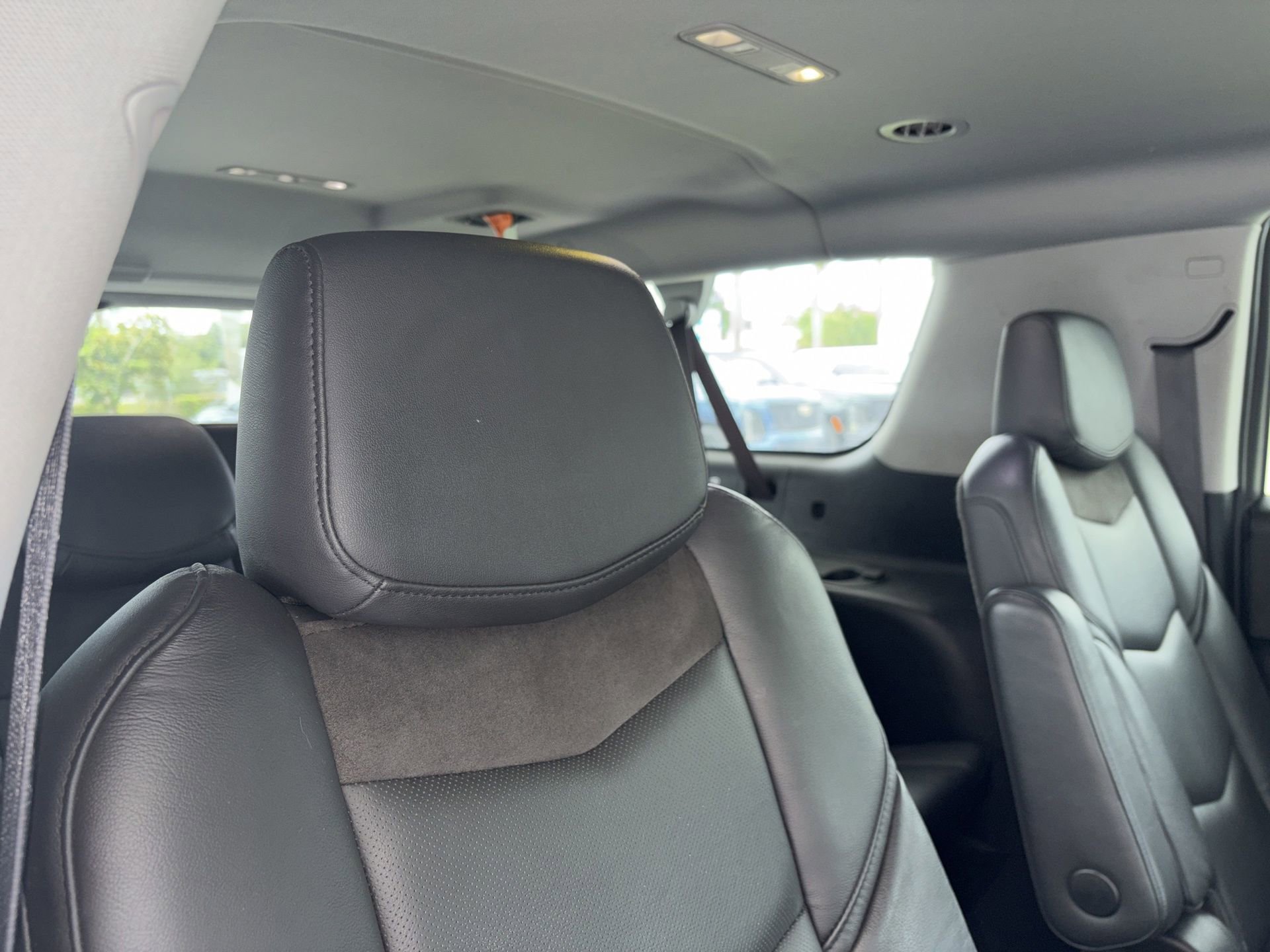 Used 2020 Cadillac Escalade ESV Luxury image 11