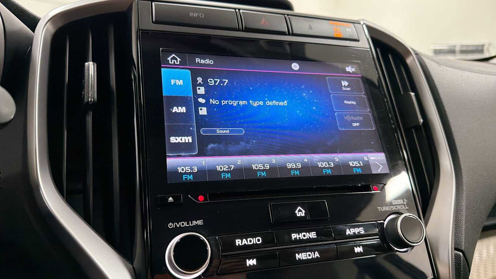 Used 2020 Subaru Ascent Premium AWD/4WD image 18