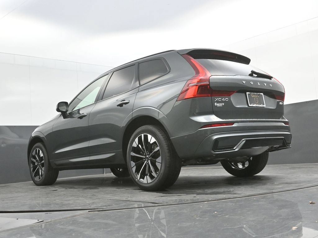 New 2026 Volvo XC60 B5 Plus w/ Climate Package AWD/4WD image 32