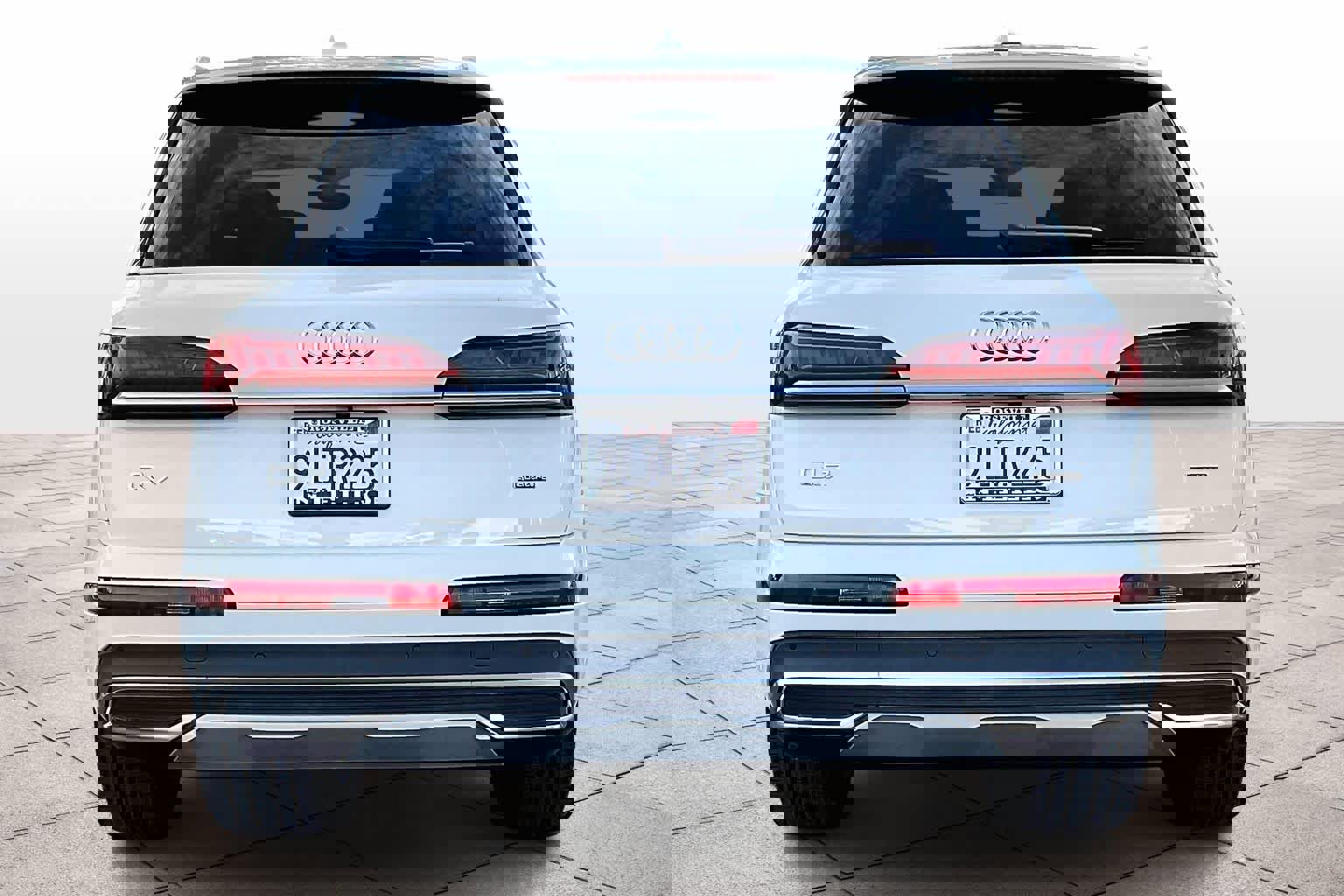 Used 2023 Audi Q7 3.0T Prestige image 7