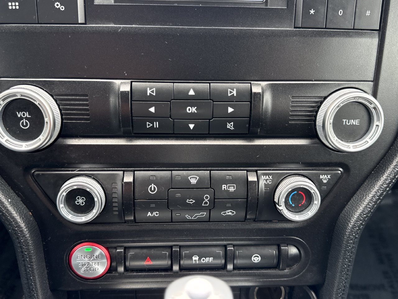 Used 2022 Ford Mustang Convertible RWD image 19