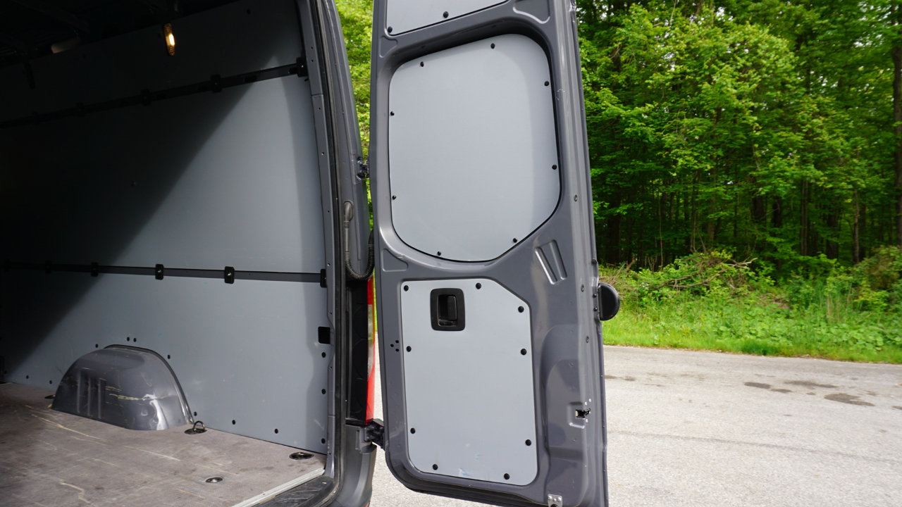 Used 2024 Mercedes-Benz Sprinter 2500 image 32