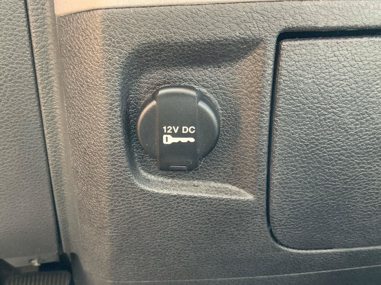 Used 2014 RAM 1500 Express AWD/4WD image 30