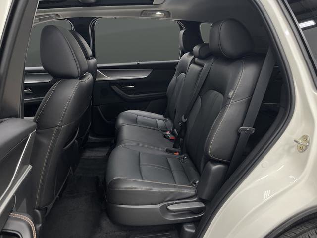Used 2025 MAZDA CX-70 Plug-In Hybrid w/ Premium Pkg image 30