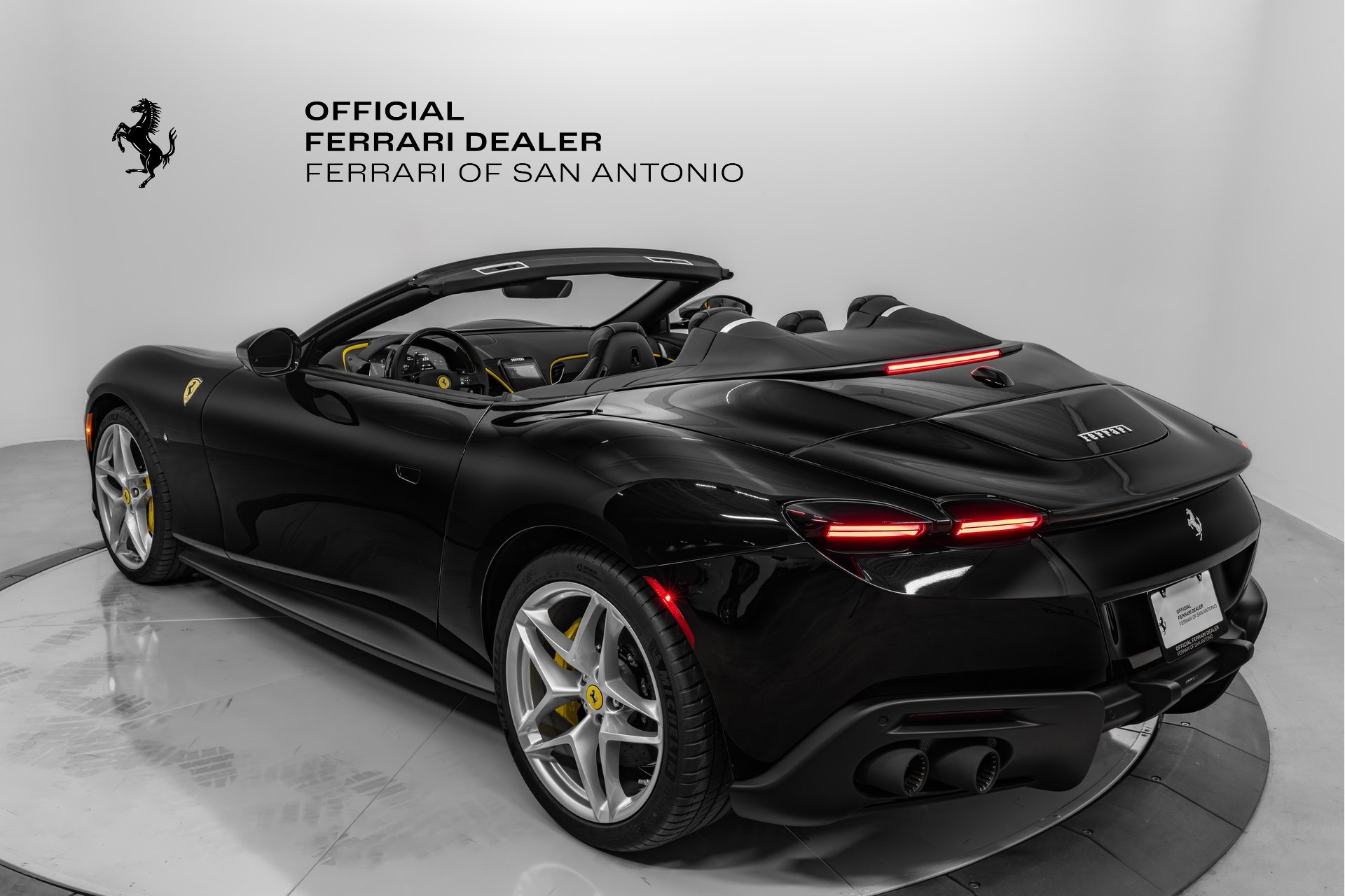 Certified 2025 Ferrari Roma Spider image 2