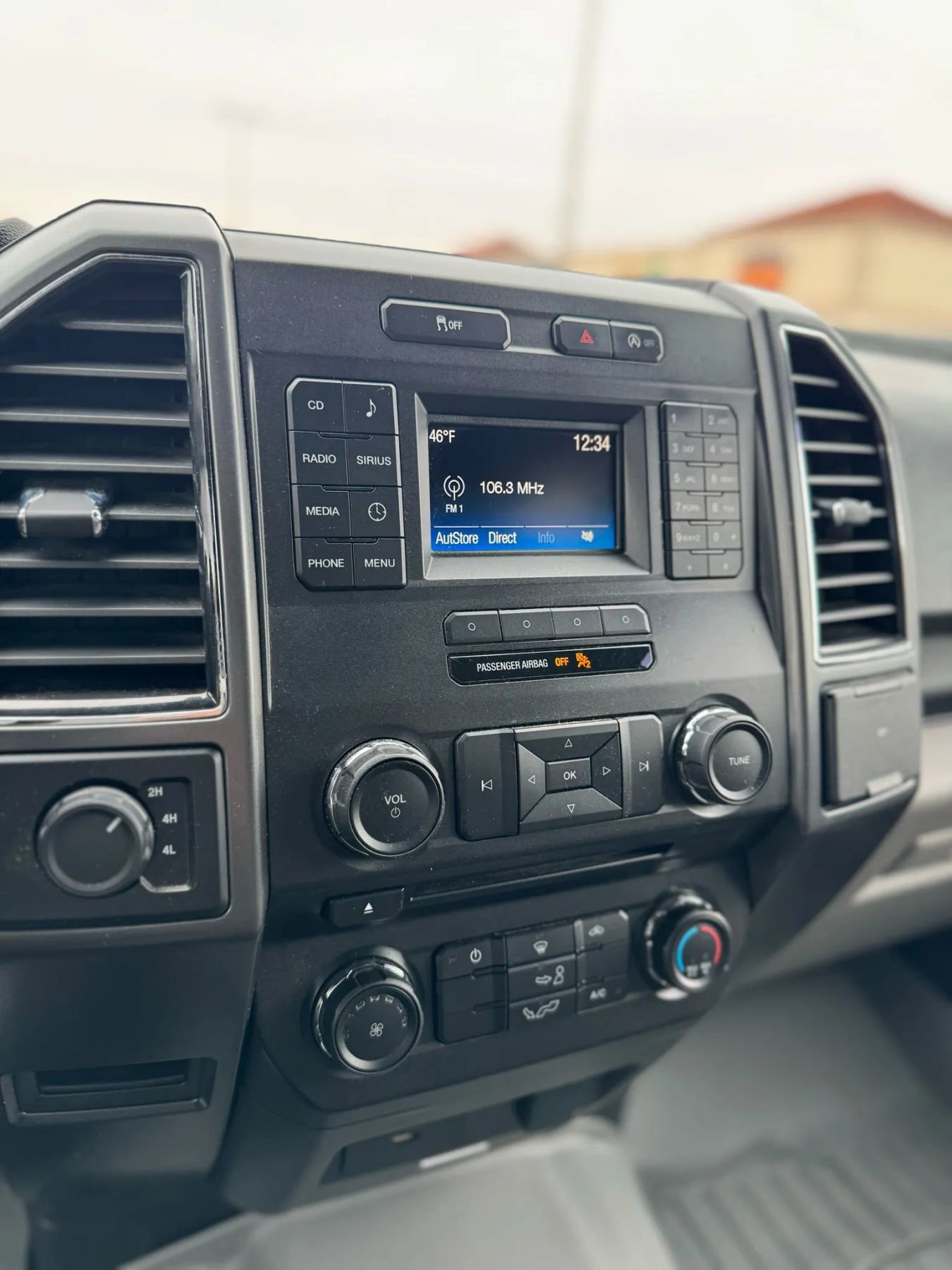 Used 2017 Ford F150 XLT image 13