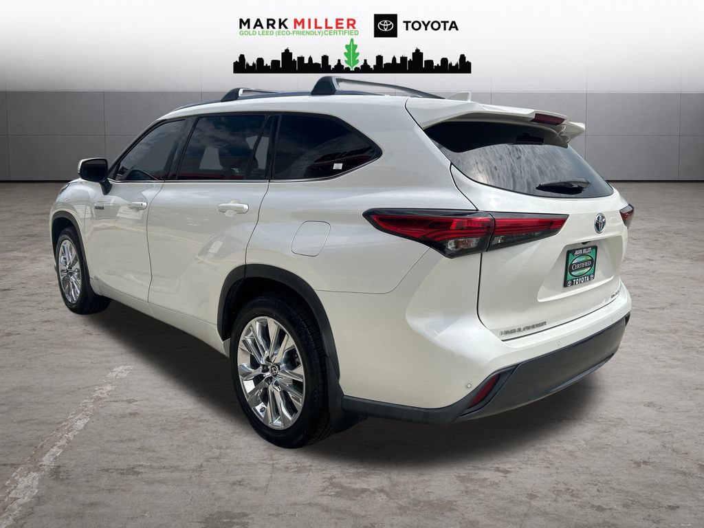 Certified 2021 Toyota Highlander Limited AWD/4WD image 3