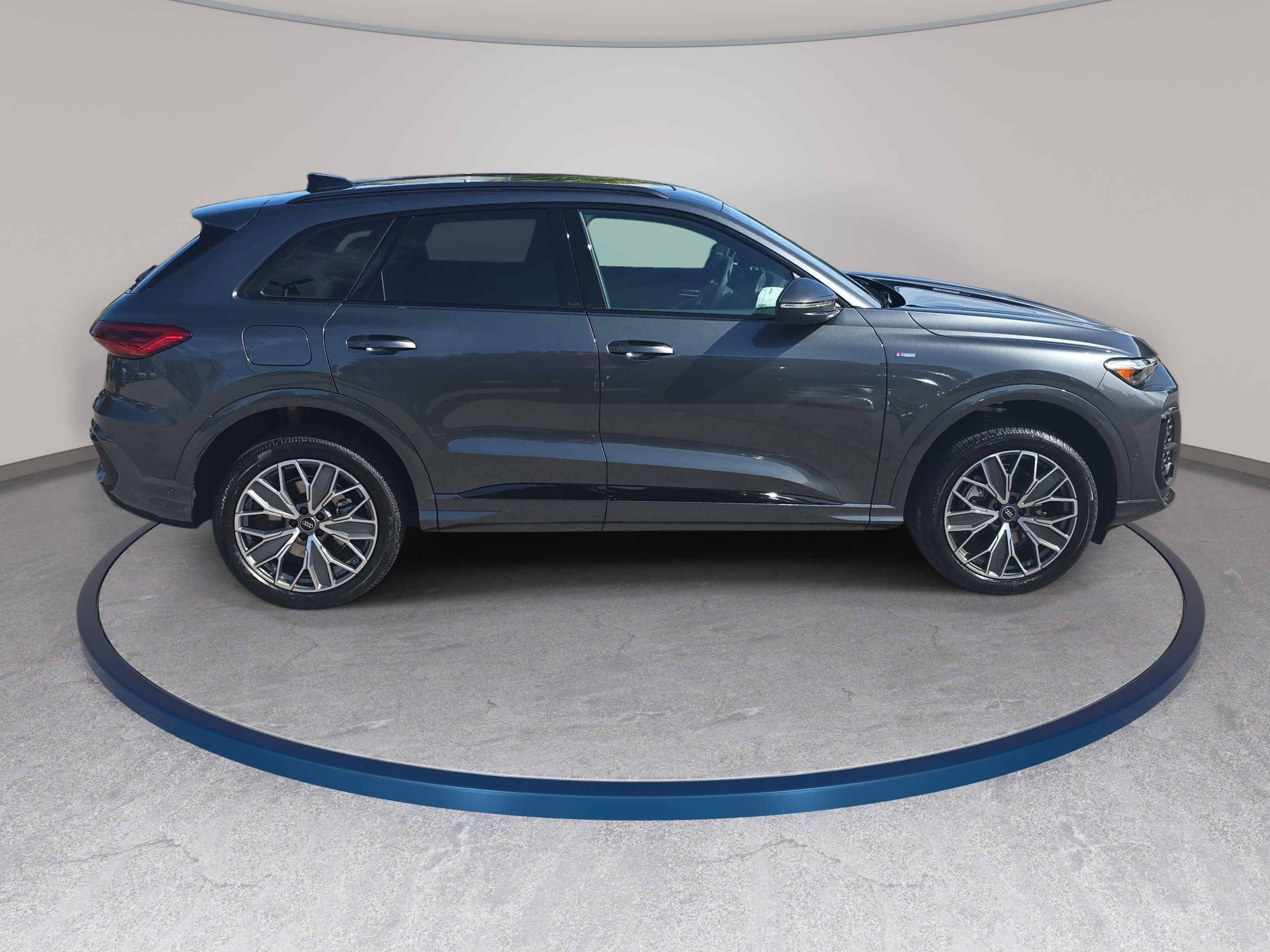 New 2026 Audi Q5 Premium Plus AWD/4WD image 4