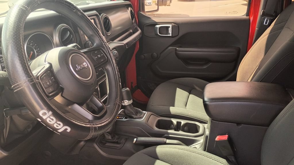 Used 2018 Jeep Wrangler Unlimited Sport AWD/4WD image 15