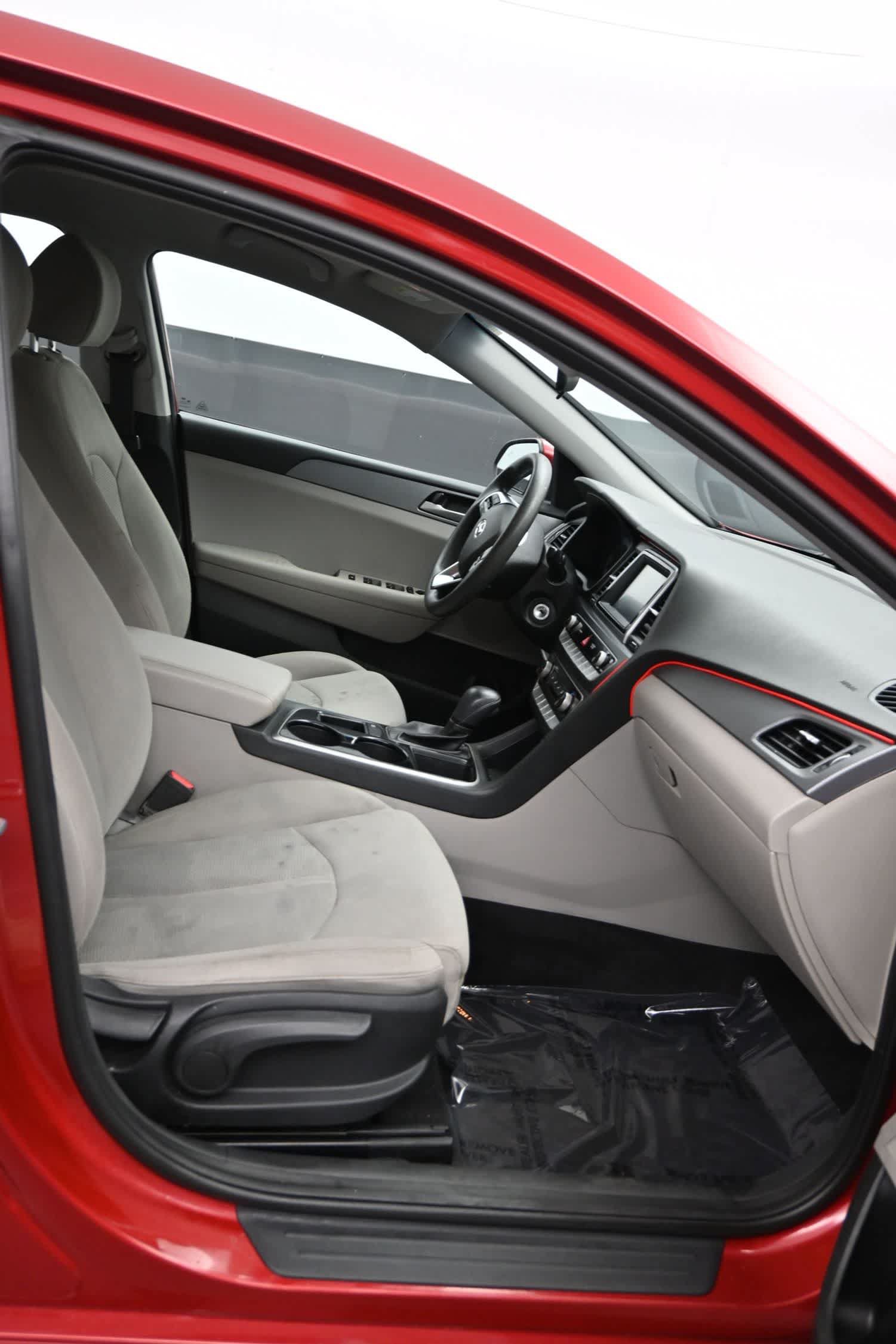 Used 2019 Hyundai Sonata SE FWD image 11