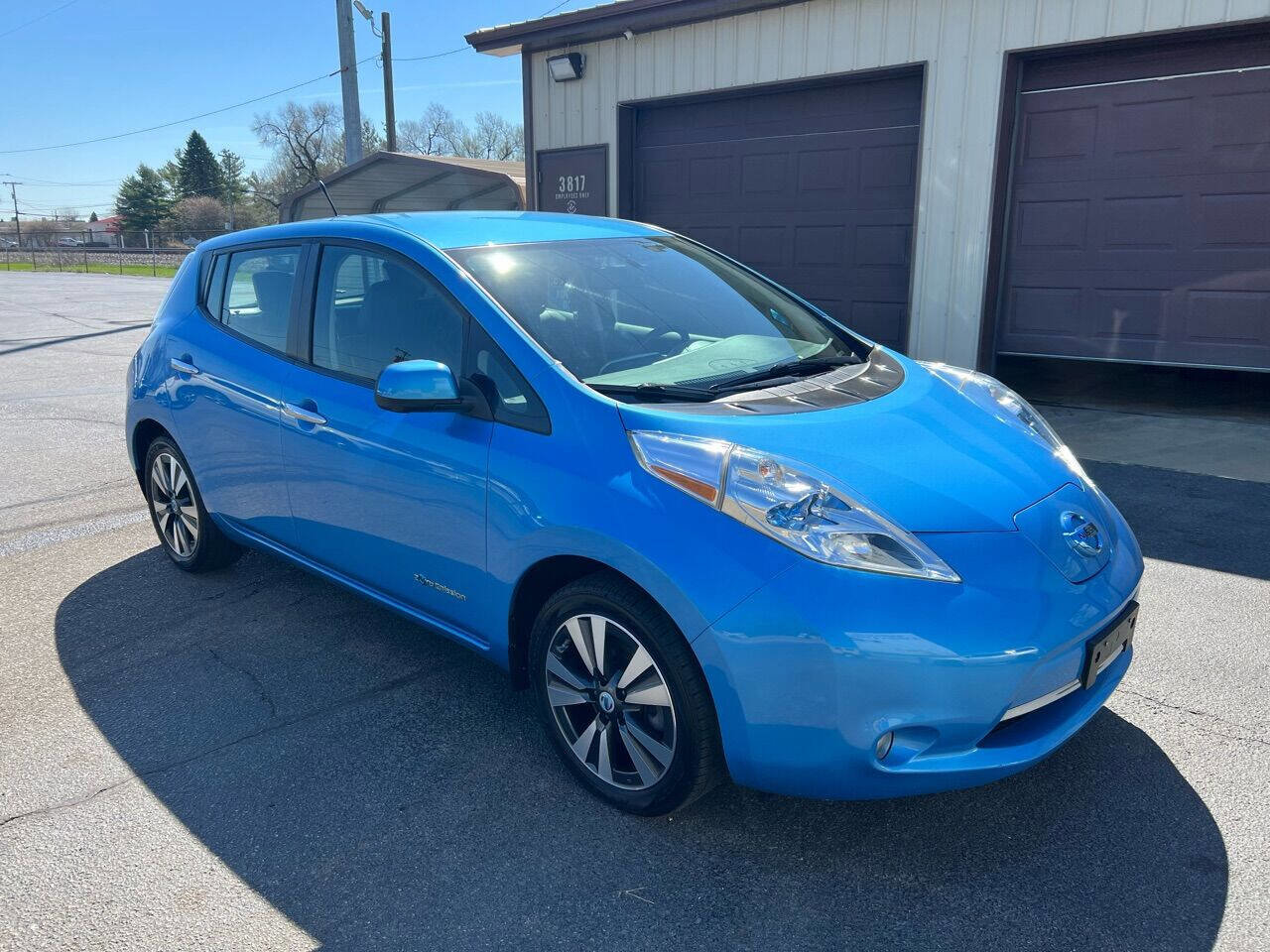 Used 2014 Nissan Leaf SL w/ Premium Package image 64