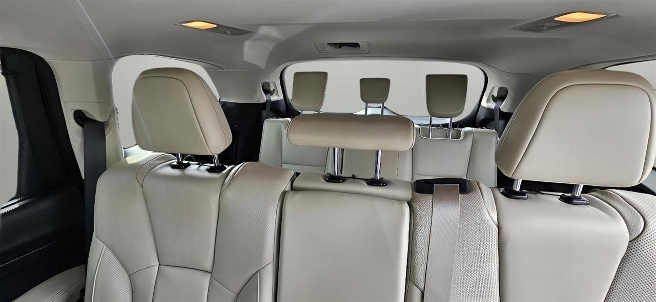 Used 2021 Subaru Ascent Limited w/ Technology Package image 21