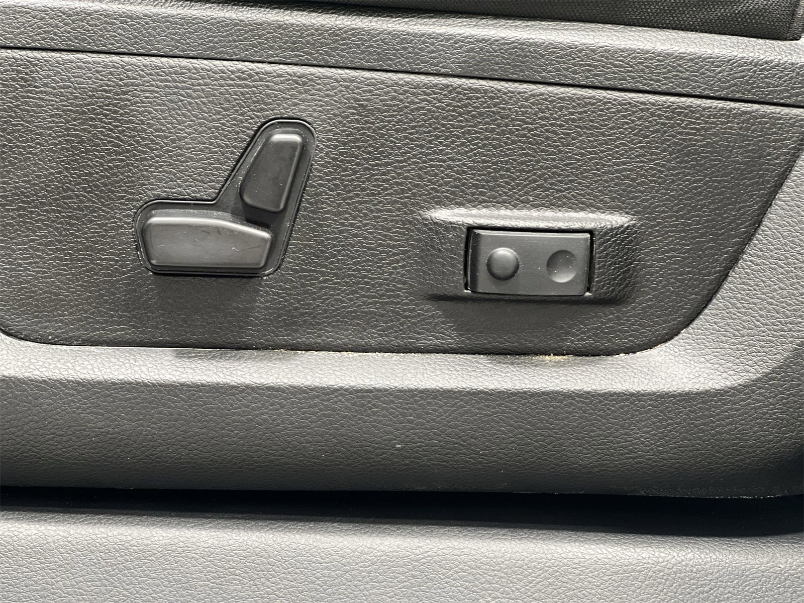 Used 2024 RAM 3500 Big Horn image 12