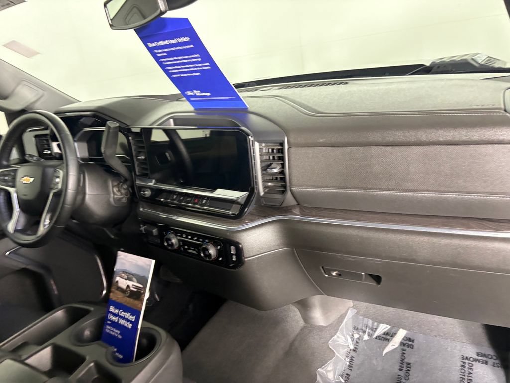 Used 2024 Chevrolet Silverado 2500 LTZ AWD/4WD image 36