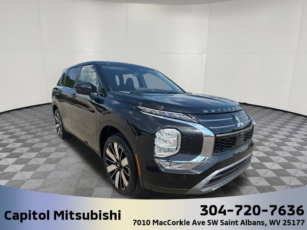 New 2025 Mitsubishi Outlander SE