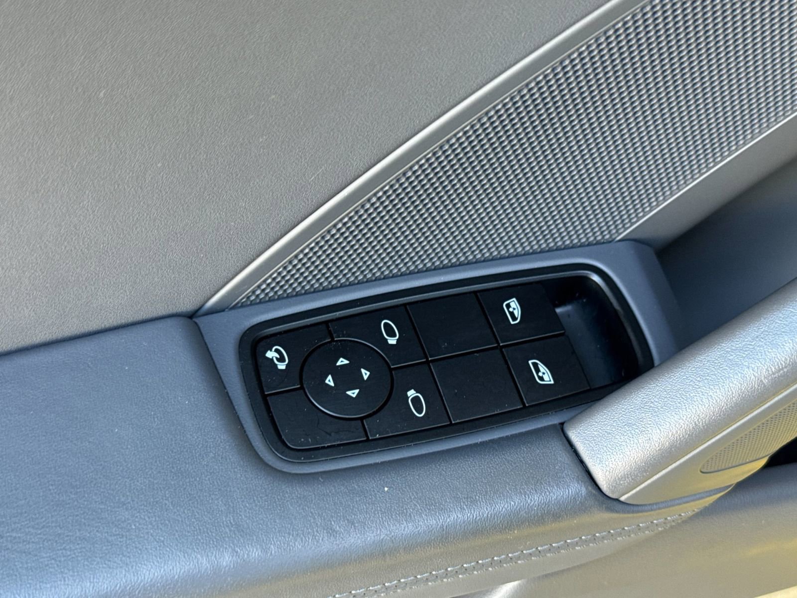 Certified 2024 Porsche 911 Carrera S RWD image 13