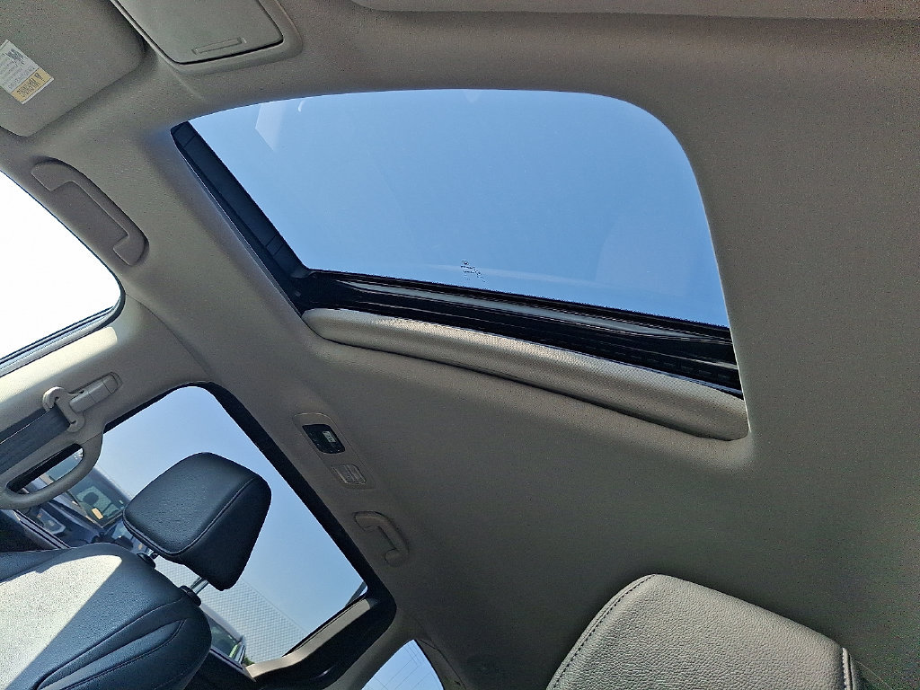 Used 2025 Honda Odyssey EX-L image 16