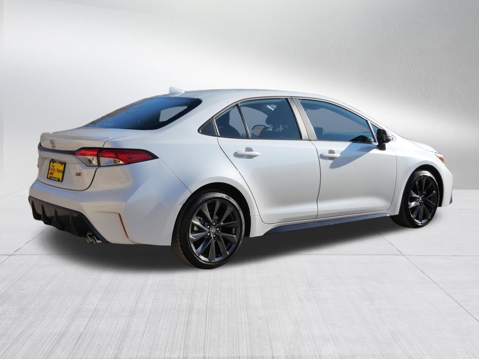 Certified 2024 Toyota Corolla SE FWD image 8