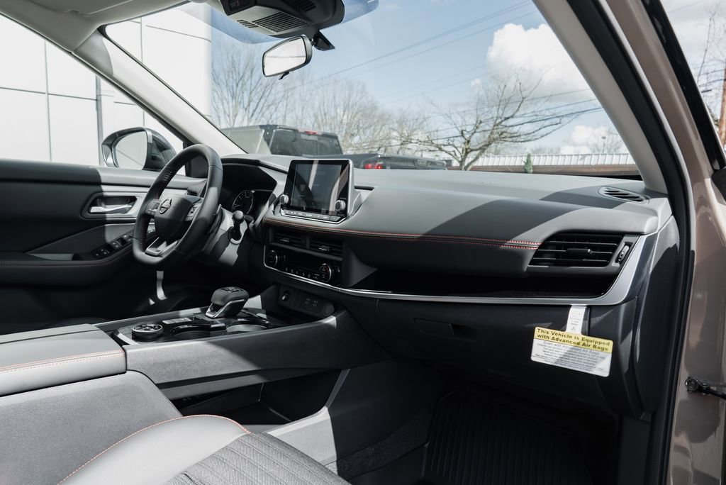 New 2026 Nissan Rogue SV image 27