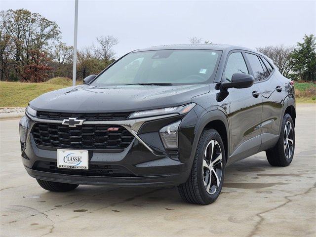 Used 2024 Chevrolet Trax RS w/ Sunroof Package image 4