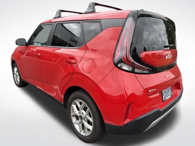 Used 2023 Kia Soul LX w/ LX Technology Package FWD image 5