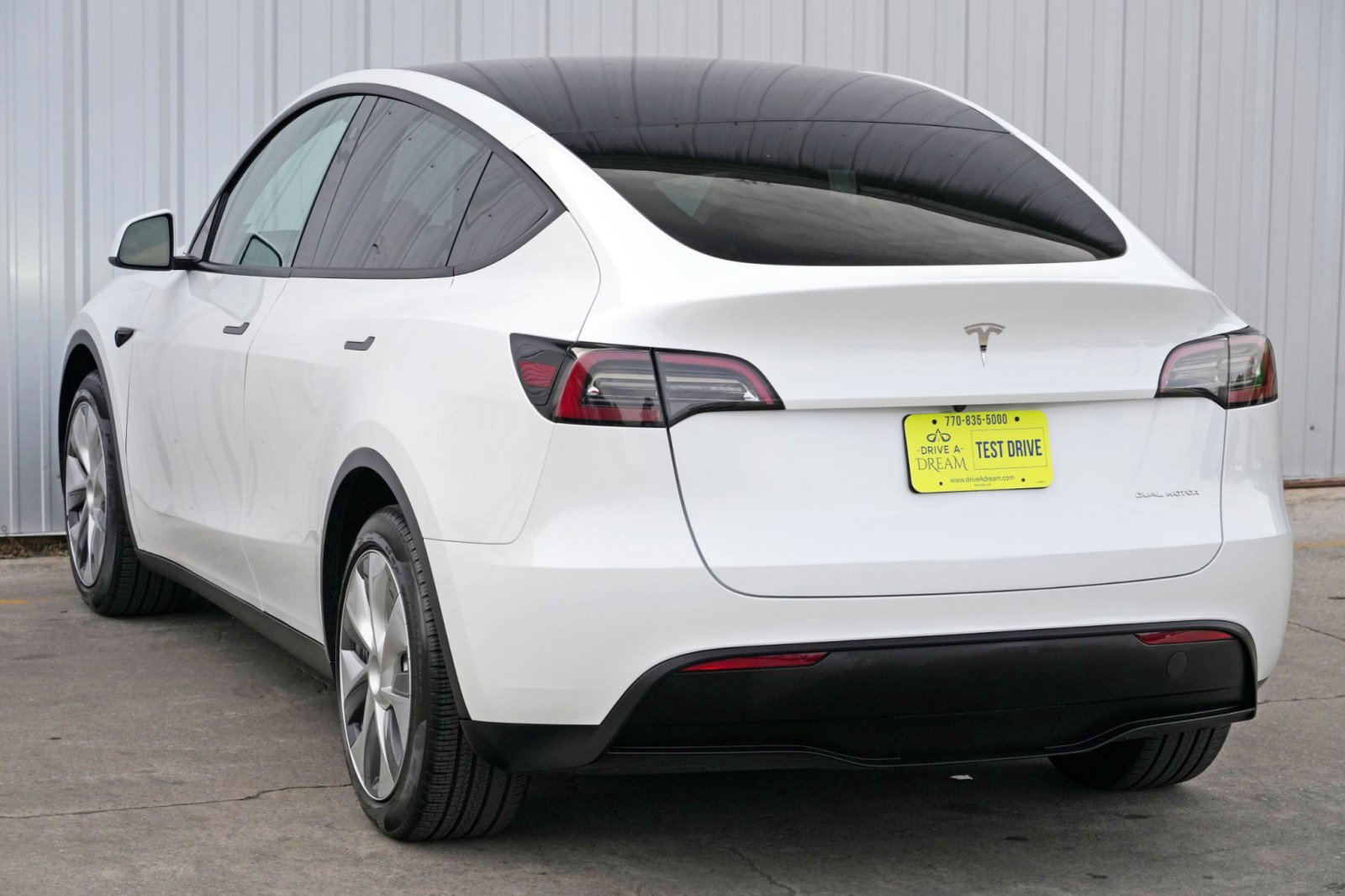 Used 2023 Tesla Model Y Long Range image 49