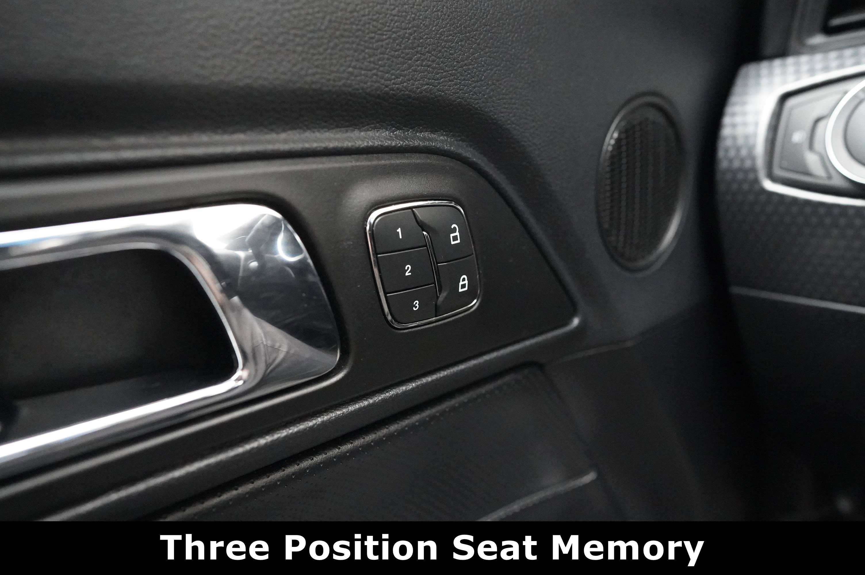 Used 2017 Ford Mustang GT Premium w/ GT Performance Package image 31