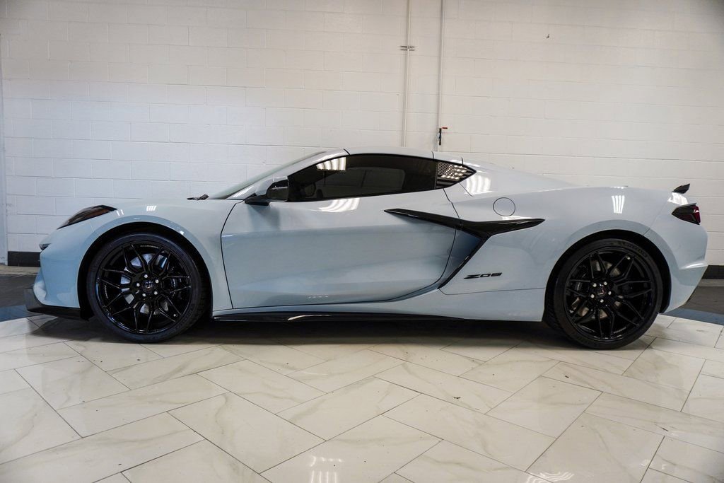 Used 2024 Chevrolet Corvette Z06 image 30