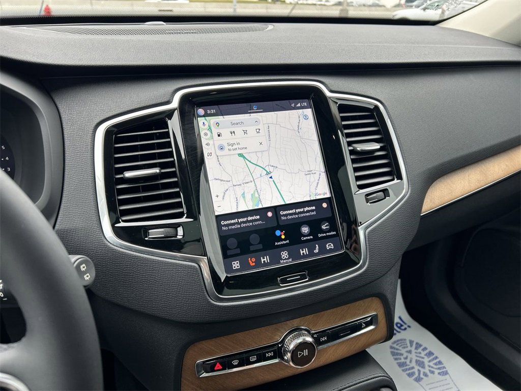 Used 2023 Volvo XC90 B6 Plus w/ Protection Package Premier image 20