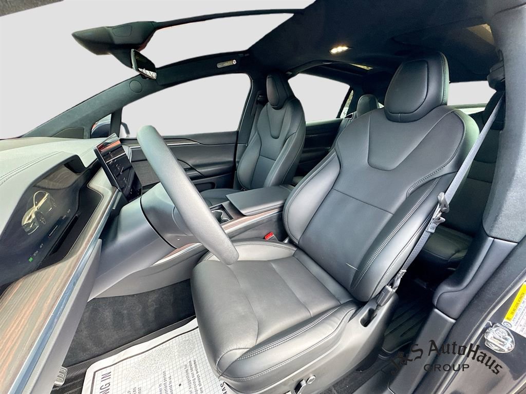 Used 2024 Tesla Model X image 11
