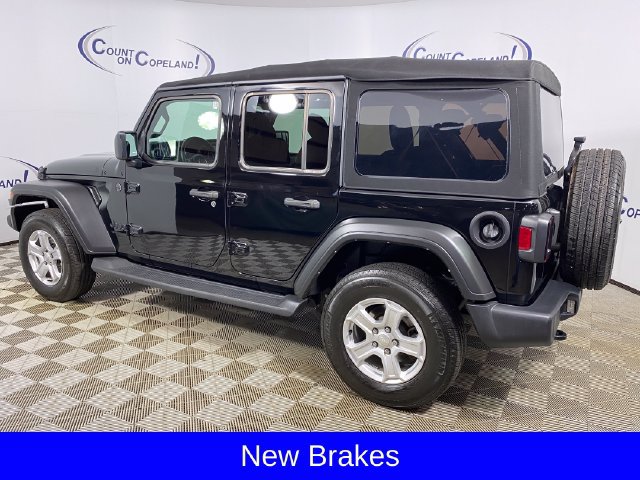 Used 2022 Jeep Wrangler Unlimited Sport AWD/4WD image 5