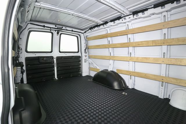 Used 2024 Chevrolet Express 2500 w/ Driver Convenience Package RWD image 18